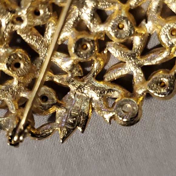 Vintage Sphinx of England Christmas Tree Brooch Pin - Picture 3 of 5